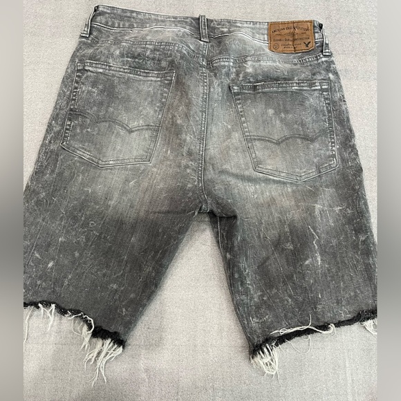 [W32] American Eagle Outfitters Extreme Flex Denim Shorts Gray Distressed Zip - Picture 7 of 8